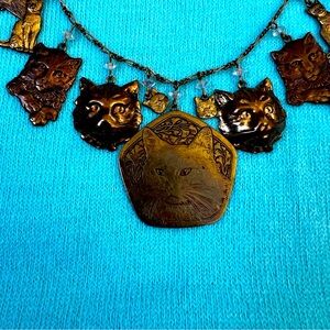 Pididdly Links Cat Charm Necklace